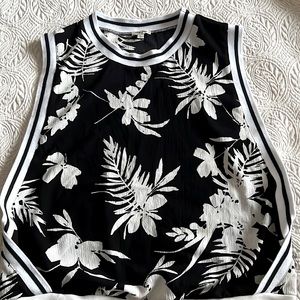 Lily Star , Black and white Palm Tree Top Sz L